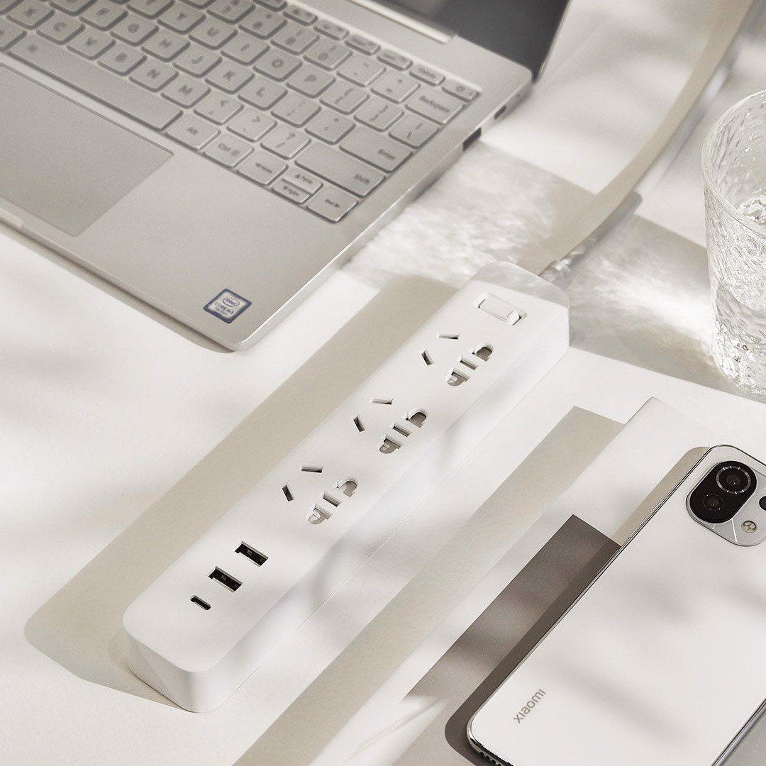 Ổ cắm điện Xiaomi kèm cổng sạc USB 20W 2A1C