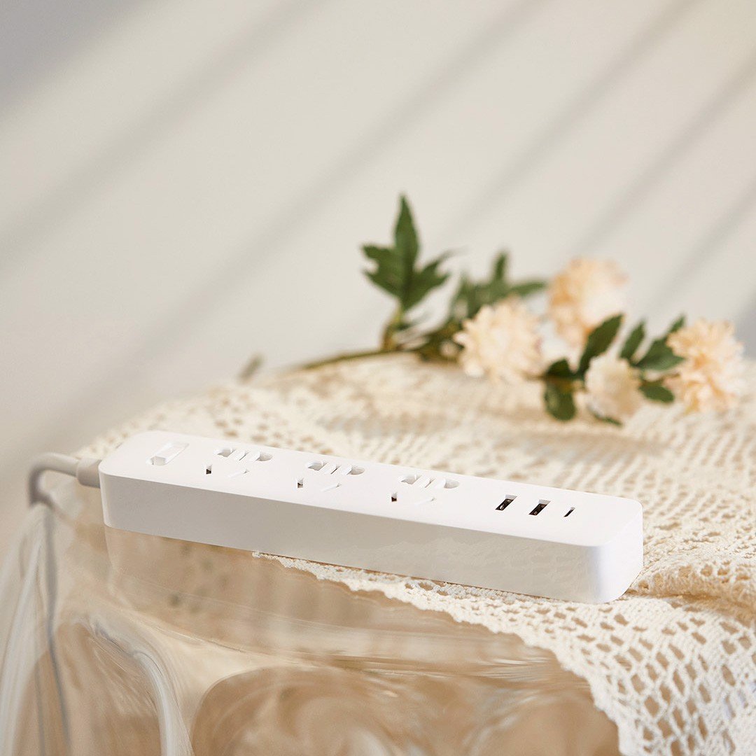 Ổ cắm điện Xiaomi kèm cổng sạc USB 20W 2A1C
