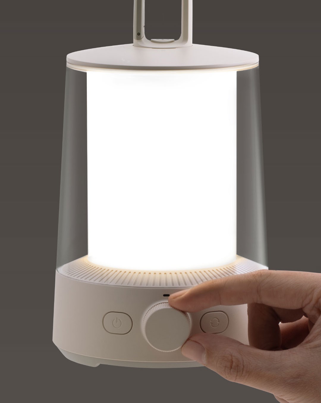 Núm xoay để điều chỉnh nhiệt độ và độ mờ của đèn 